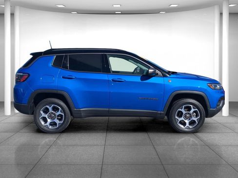 Used 2022 Jeep Compass Trailhawk w/ Trailhawk Convenience Group AWD/4WD image 8