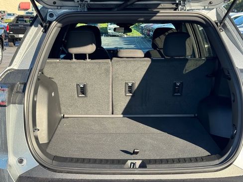 Used 2026 Chevrolet Equinox LT image 10