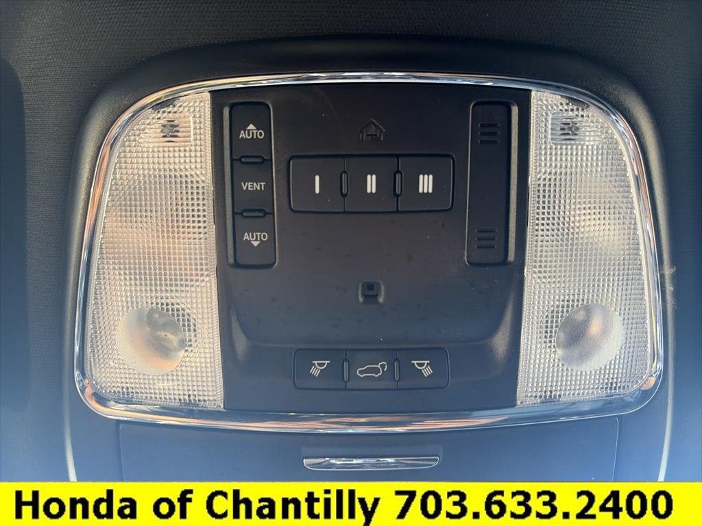 Used 2021 Jeep Grand Cherokee Limited AWD/4WD image 16