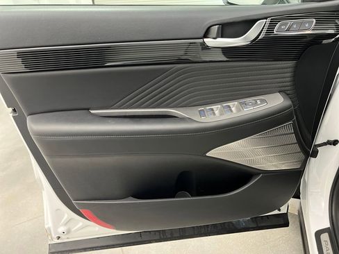 Used 2024 Hyundai Palisade Calligraphy image 11