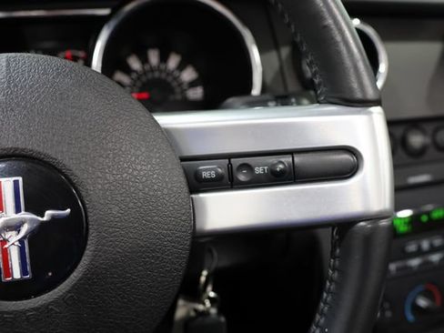 Used 2007 Ford Mustang Premium RWD image 16
