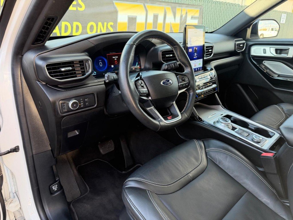 Used 2022 Ford Explorer ST w/ Equipment Group 401A AWD/4WD image 16