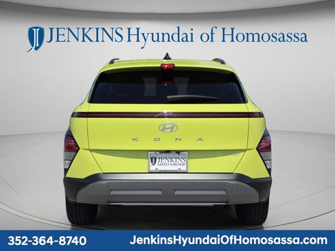 Used 2026 Hyundai Kona SEL Premium FWD image 6
