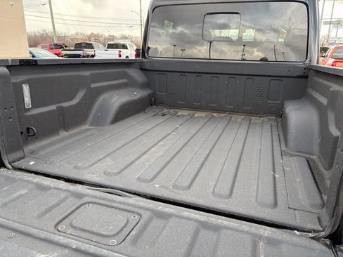 Used 2022 Jeep Gladiator Rubicon w/ LED Lighting Group AWD/4WD image 15