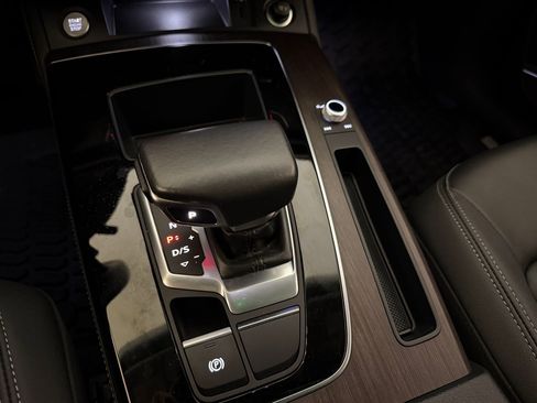 Certified 2023 Audi Q5 2.0T Premium Plus w/ Premium Plus Package image 16