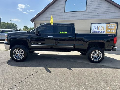 Used 2014 Chevrolet Silverado 1500 LTZ Z71 AWD/4WD image 8