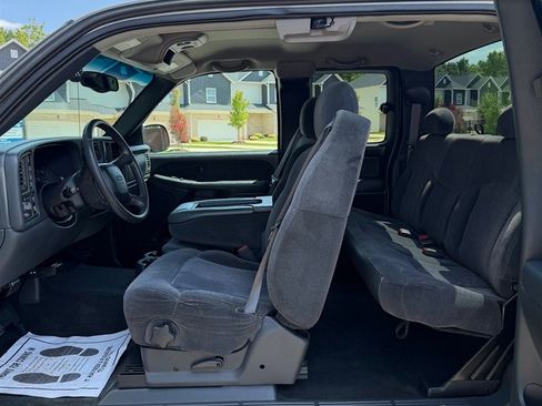 Used 2001 Chevrolet Silverado 2500 Extended Cab LS w/ Snow Plow Prep Pkg AWD/4WD image 12