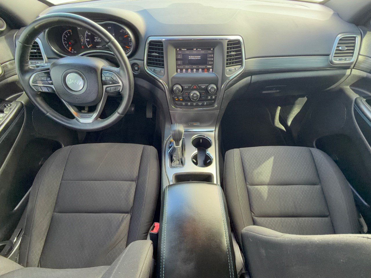Used 2019 Jeep Grand Cherokee Laredo RWD image 17