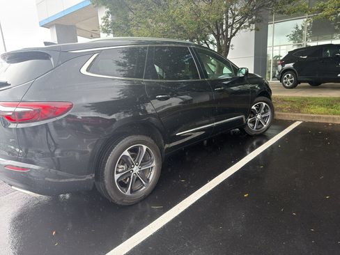 Used 2020 Buick Enclave Essence w/ Sport Touring Edition AWD/4WD image 2