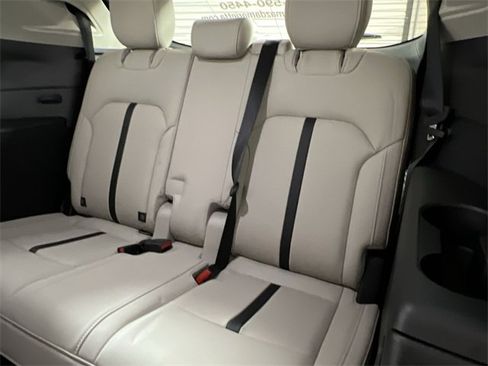 Used 2025 MAZDA CX-90 3.3 Turbo w/ Preferred Package image 22