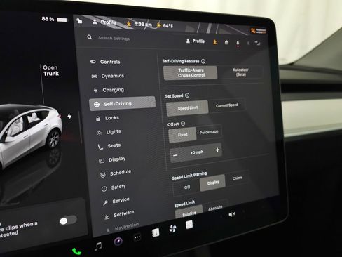 Used 2024 Tesla Model Y Long Range AWD/4WD image 22