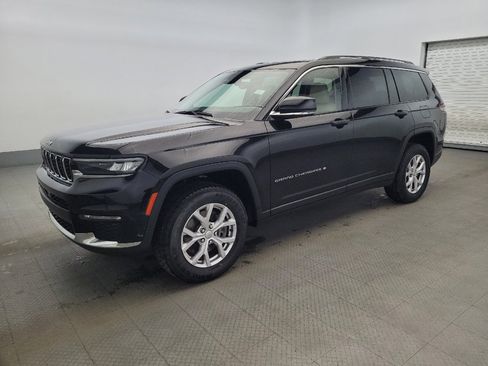 Used 2022 Jeep Grand Cherokee L Limited AWD/4WD image 2