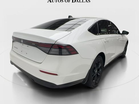 Used 2025 Honda Accord SE image 7