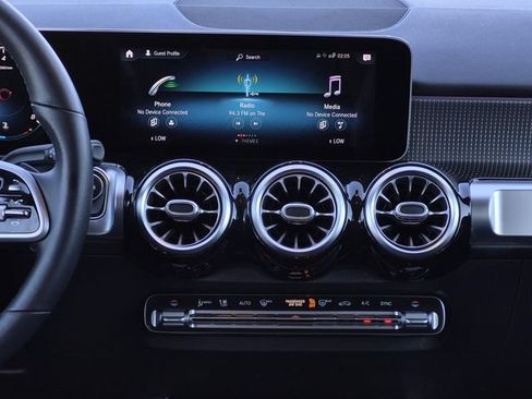 Certified 2021 Mercedes-Benz GLB 250 image 22