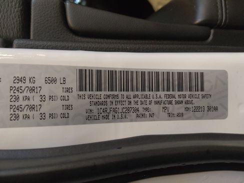 Used 2018 Jeep Grand Cherokee Laredo image 33