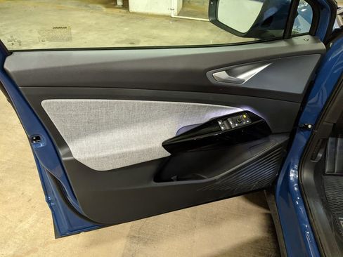 New 2026 Volkswagen ID.4 Pro AWD/4WD image 9