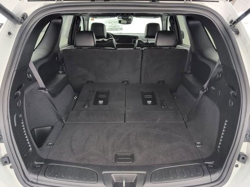 Used 2024 Dodge Durango GT image 20