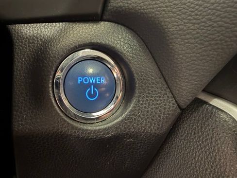 Used 2022 Toyota RAV4 Limited AWD/4WD image 13