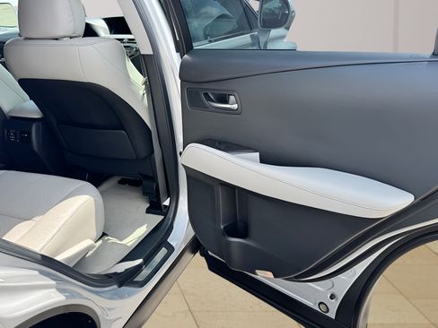 Used 2013 Lexus RX 350 FWD w/ Premium Pkg image 25
