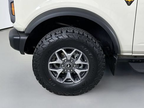 Used 2025 Ford Bronco Badlands AWD/4WD image 34