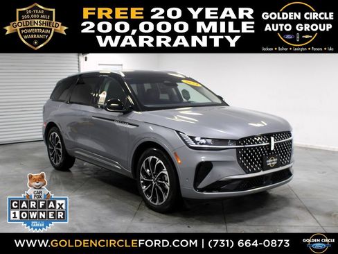 Used 2024 Lincoln Nautilus Reserve image 1