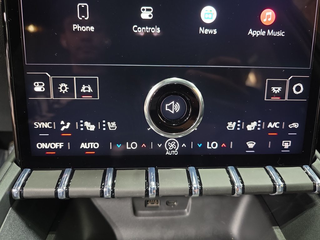 New 2027 GMC Terrain Elevation w/ Elevation Premium Package AWD/4WD image 21