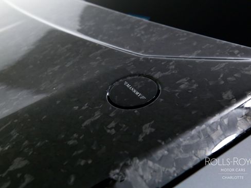 Used 2025 Rolls-Royce Spectre Black Badge image 40