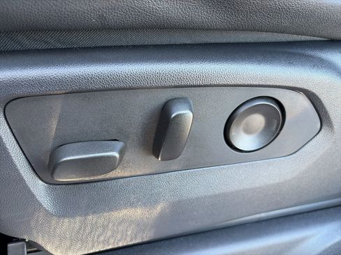 Used 2023 Chevrolet Silverado 1500 ZR2 image 13