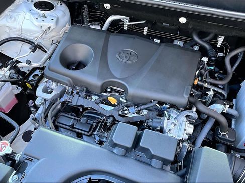 Certified 2025 Toyota RAV4 XLE image 33