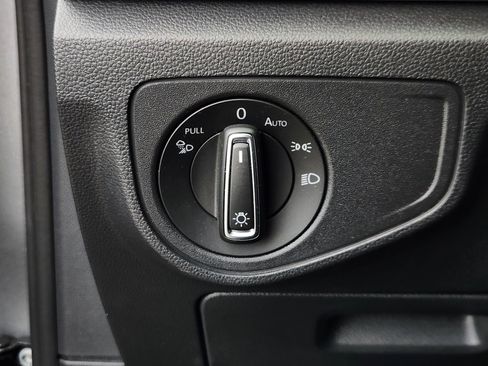 Certified 2021 Volkswagen Atlas SE image 27