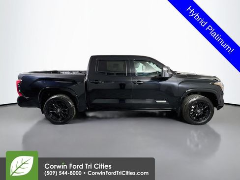 Used 2023 Toyota Tundra Platinum AWD/4WD image 18