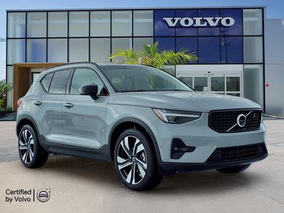 Certified 2025 Volvo XC40 B5 Ultra