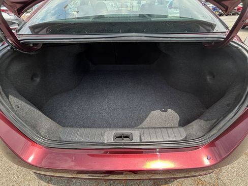 Used 2025 Nissan Sentra SV FWD image 36