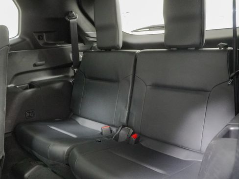 Used 2022 Mitsubishi Outlander SEL AWD/4WD image 47