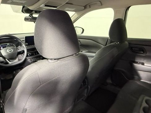 Used 2025 Nissan Rogue S AWD/4WD image 35
