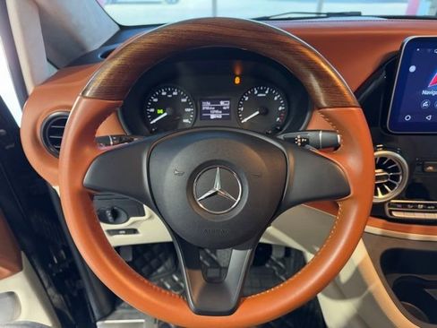 Used 2020 Mercedes-Benz Metris Passenger image 15