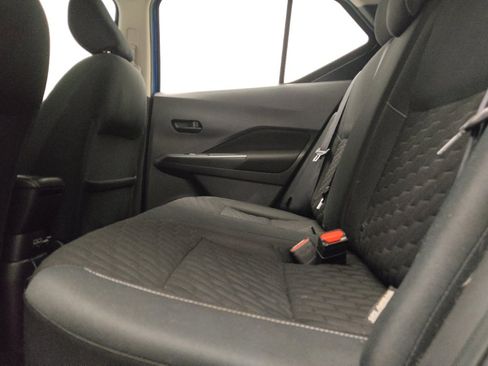 Used 2021 Nissan Kicks S FWD image 18