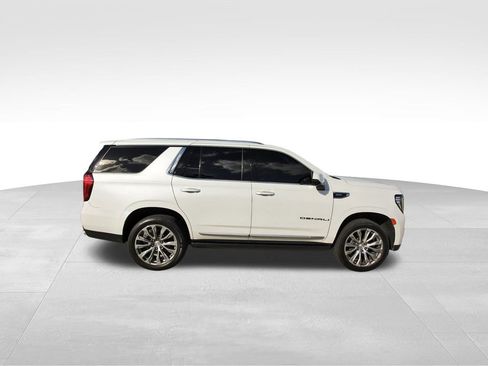 Used 2021 GMC Yukon Denali w/ Denali Premium Package image 5