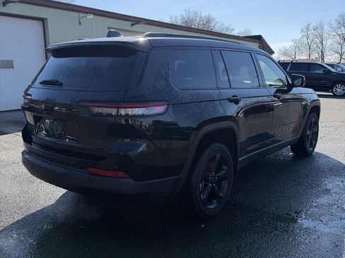 Used 2022 Jeep Grand Cherokee L Laredo image 7