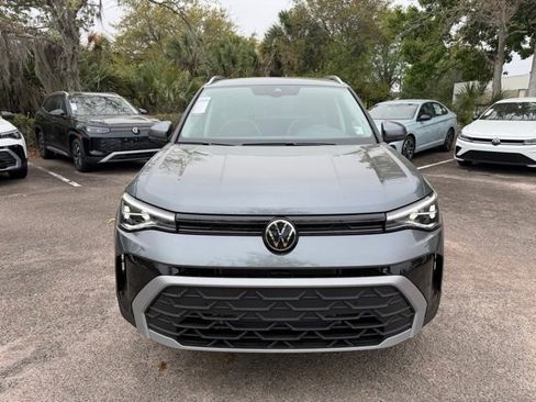 New 2026 Volkswagen Taos SE FWD image 2