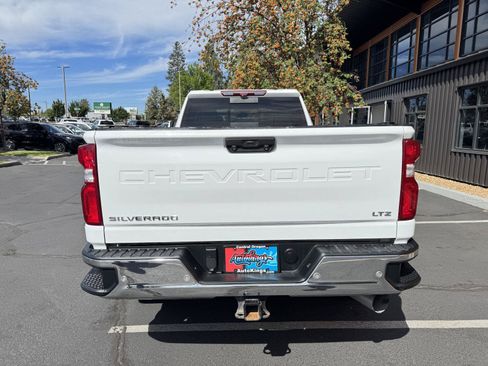 Used 2020 Chevrolet Silverado 3500 LTZ w/ LTZ Premium Package AWD/4WD image 4