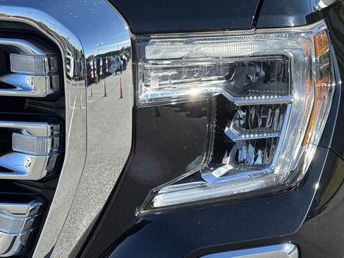 Used 2021 GMC Sierra 1500 SLT w/ SLT Premium Plus Package image 6