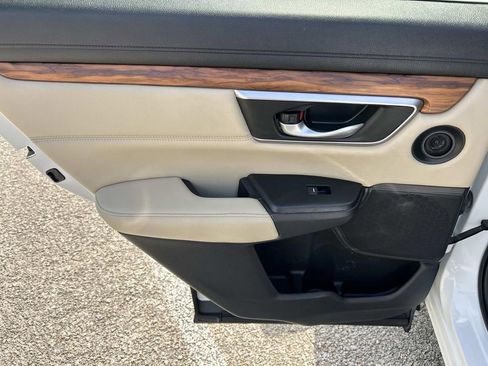 Used 2019 Honda CR-V Touring image 23