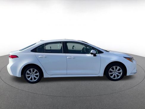 Used 2025 Toyota Corolla LE image 16