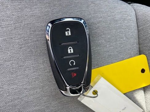 Used 2023 Chevrolet Equinox LS w/ LS Convenience Package image 24