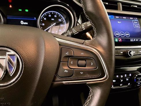 Used 2022 Buick Encore GX Select w/ Sport Touring Package FWD image 18