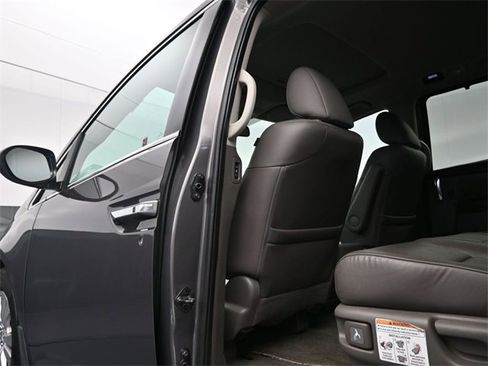 Used 2015 Honda Odyssey EX-L image 15