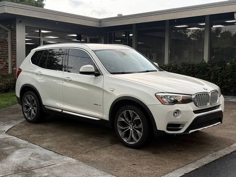 Used 2015 BMW X3 xDrive28i AWD/4WD image 3