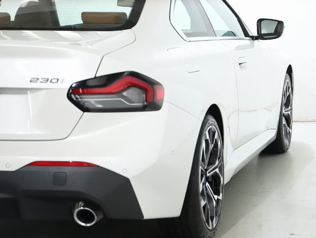 Used 2025 BMW 230i xDrive Coupe w/ Premium Package AWD/4WD image 47