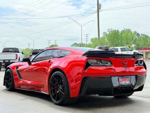 Used 2017 Chevrolet Corvette Z06 w/ Z07 Performance Package image 12